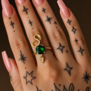 New 8 Snake Ring Gold Tone Emerald Green Stone Slytherin Dark Mark Wrap Winding